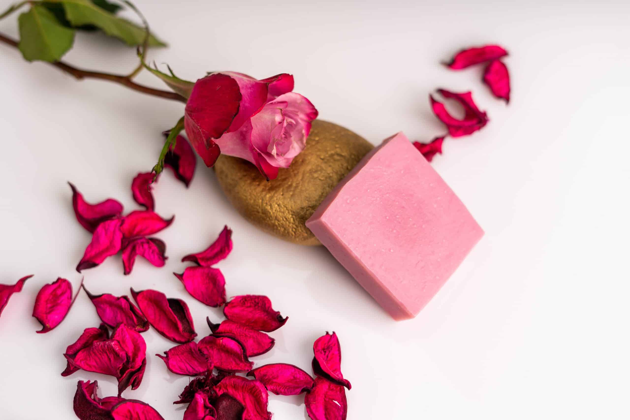 dragon lady rose seife