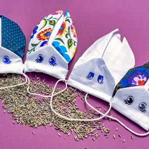 alt="Duftende Lavendel-Zikade aus Baumwolle, gefüllt mit Lavendelblüten aus der Provence"